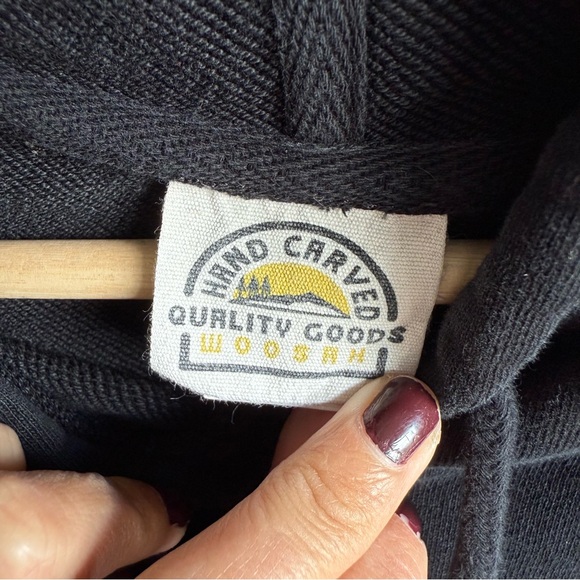 Woosah Unisex Black Hoodie with Abstract/Artistic Mountain Sunshine Graphic L - Picture 5 of 5